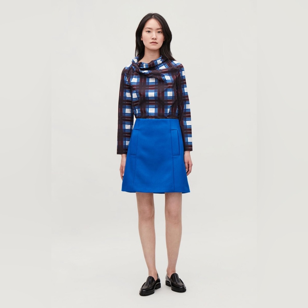 COS‎ Short Wool Skirt - Picture 3 of 17